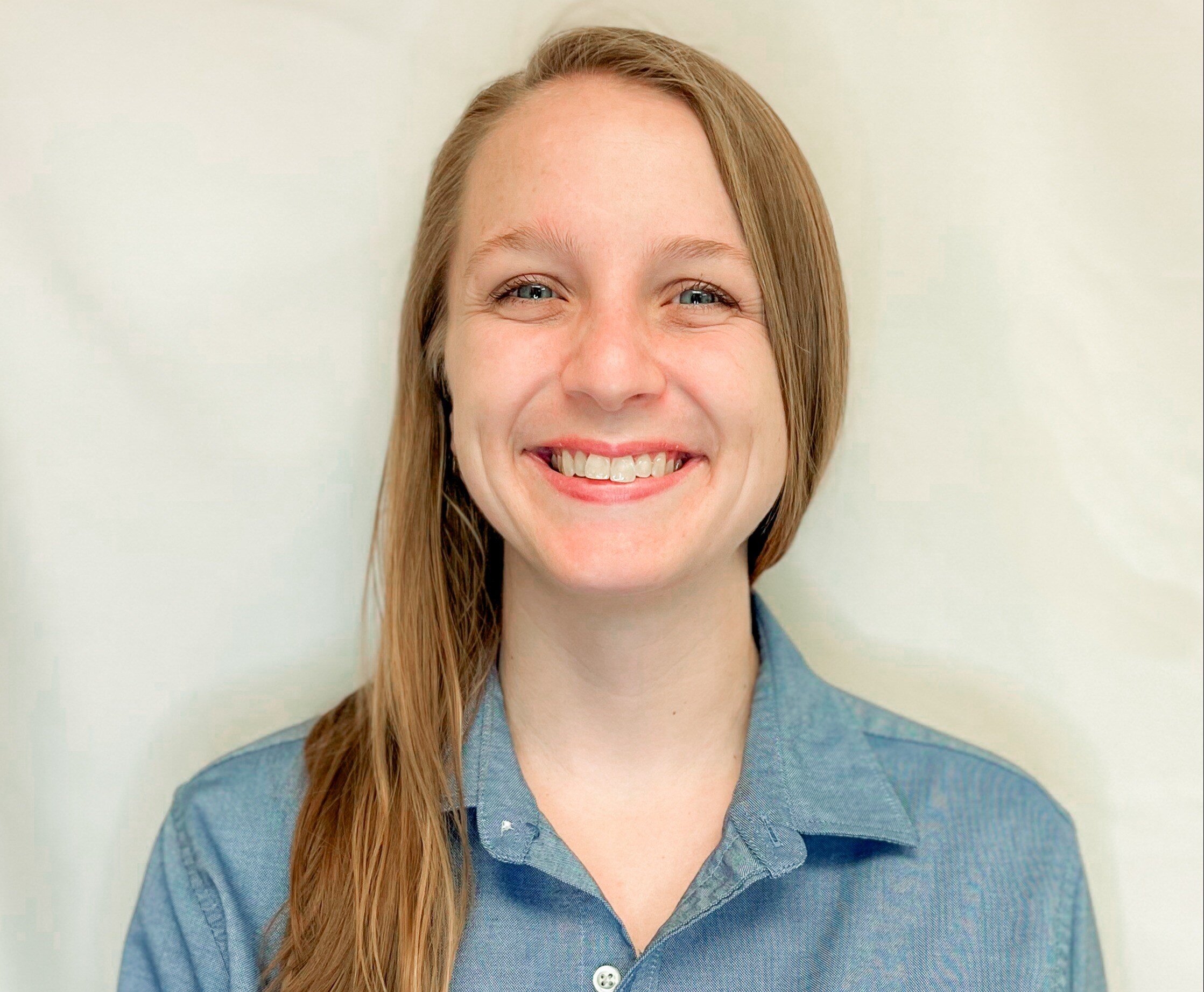 Megan Hodgson Headshot